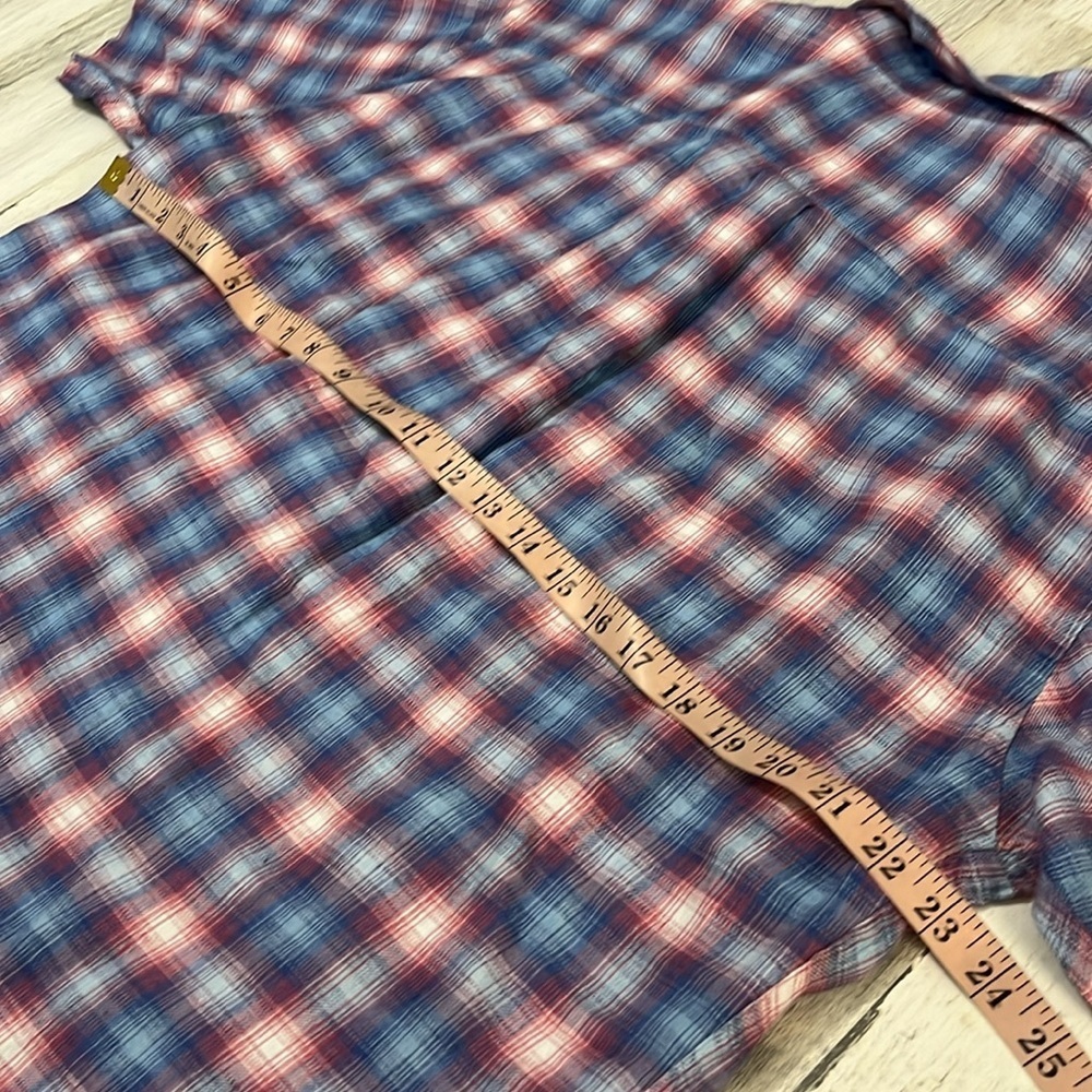 Peter Millar Linen Button Down Size Large - image 6